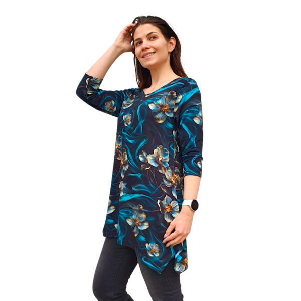 Асиметрична туника модел МИЛЕНА с 3/4 ръкав, десен 