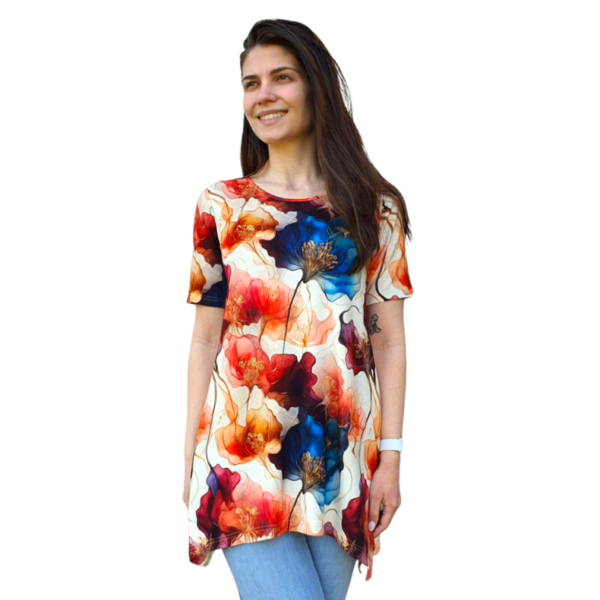 Асиметрична туника модел МИЛЕНА с къс ръкав, десен 