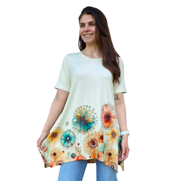 Асиметрична туника модел МИЛЕНА с къс ръкав, десен 