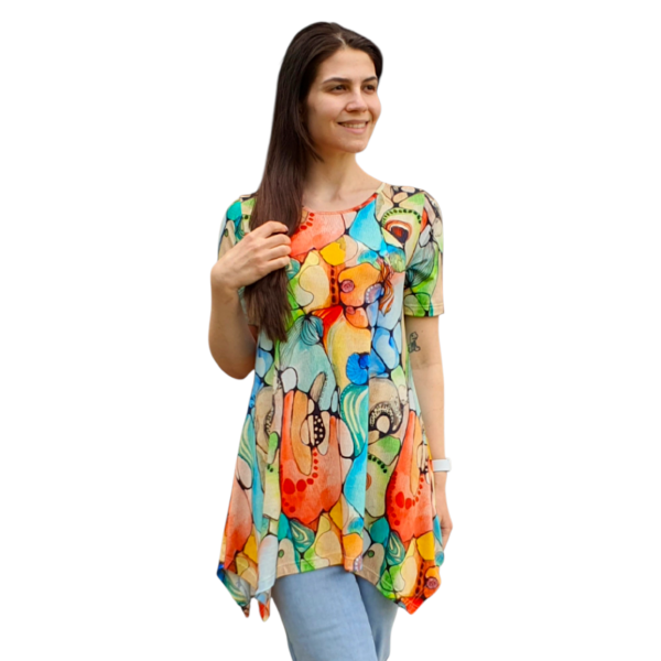 Асиметрична туника модел МИЛЕНА с къс ръкав, десен 