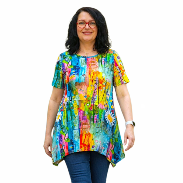 Асиметрична туника модел МИЛЕНА с къс ръкав, десен 