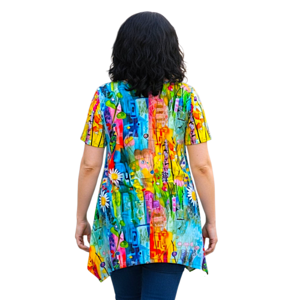 Асиметрична туника модел МИЛЕНА с къс ръкав, десен 